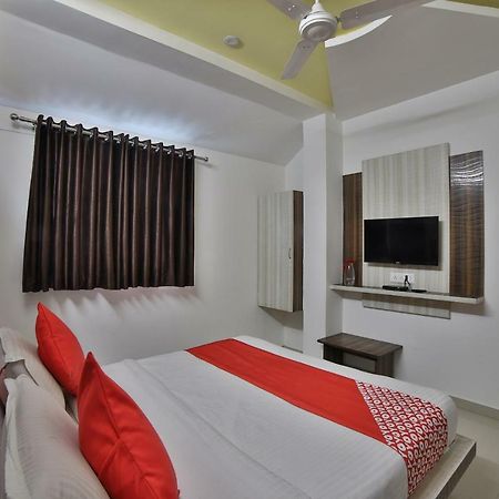 Hotel Sunstay Ahmedabad Exterior photo
