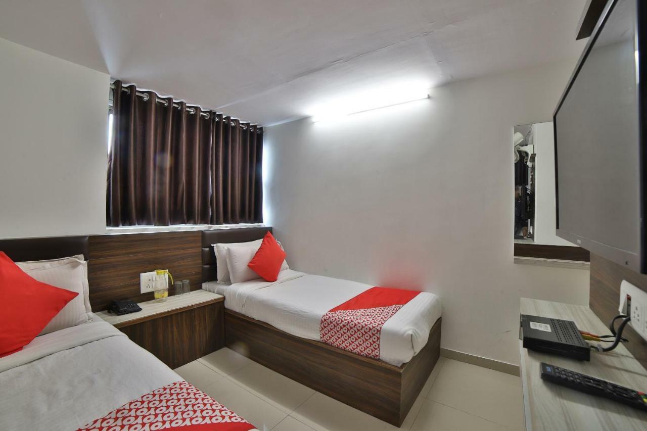 Hotel Sunstay Ahmedabad Exterior photo